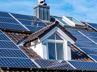Photovoltaik deckt rund 10 Prozent des Strombedarfs