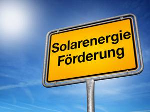 Schild Solarenergie Förderung
