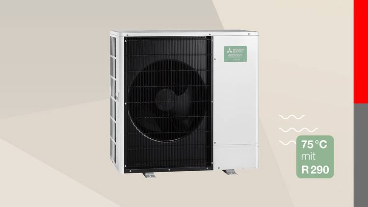 ALT-Text: „Innovative Wärmepumpeneinheit mit großem Ventilator, die für den Einsatz in der Gebäudetechnik optimiert ist, zeigt ein Etikett mit der Aufschrift ‚75°C mit R290‘, ideal für Fachhandwerker und TGA-Planer zur nachhaltigen Steigerung der Energieeffizienz.“.