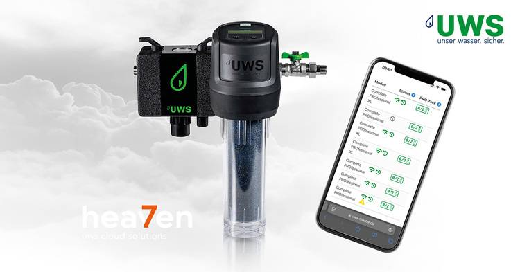 Gerne. Hier ist ein optimierter, themenrelevanter ALT-Text für das Bild, ausgerichtet auf Ihre Zielgruppe: „UWS Wasserfiltrationsgerät mit montierter Installation in einem Technikraum; daneben ein Smartphone mit geöffneter Überwachungs-App zur Fernüberwachung und Anlagensteuerung – passend für Anwendungen im Gebäudemanagement und der technischen Gebäudeausrüstung.“ Optional etwas gekürzt, aber weiterhin präzise: „Installiertes UWS Wasserfiltrationssystem im Technikraum neben Smartphone mit Live-Monitoring-App zur digitalen Anlagenüberwachung in der Gebäudetechnik.“ Dies beschreibt fachlich präzise sowohl Gerät als auch Anwendungskontext und hebt relevante Aspekte zur TGA hervor. Wenn Sie spezielle Schwerpunkte (Steuerung/Monitoring/Smart Home/Schnittstellen etc.) wünschen, kann ich den Text weiter anpassen!.