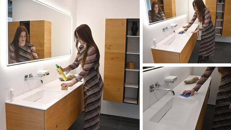 Gerne! Hier ist ein optimierter und themenrelevanter ALT-Text für das Bild, abgestimmt auf die Zielgruppe und den Kontext von haustec.de: Alt-Text-Vorschlag: „Fachkraft reinigt moderne Waschtischarmatur in einem barrierearmen Badezimmer mit spezieller Reinigungslösung – Fokus auf medizinische Oberflächenpflege und langlebige Sanitärtechnik.“ Falls der Schwerpunkt stärker auf Materialeigenschaften oder Innovation liegen soll, kann ich dies gerne anpassen.