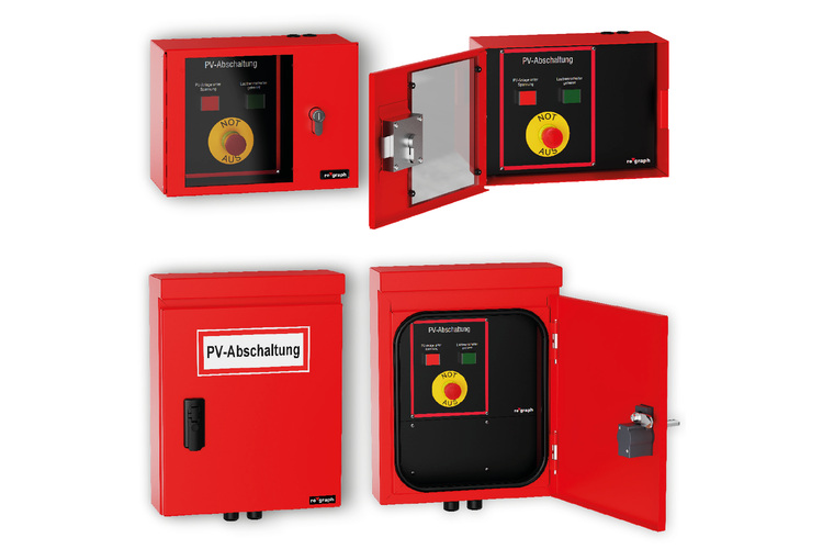 Vier PV-Abschaltboxen für Solaranlagen, zwei offene und zwei geschlossene, mit gut sichtbarem Not-Aus-Schalter für die Gebäudeleittechnik.