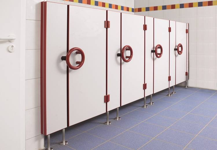 WC-Trennwände für kinderfreundliche Örtchen - Haustec WC-Trennwände für kinderfreundliche Örtchen - Haustec