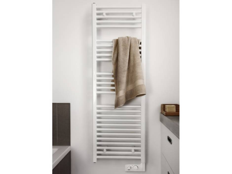 AEG: Elektrischer Badheizkörper mit 500 W AEG: Elektrischer Badheizkörper mit 500 W