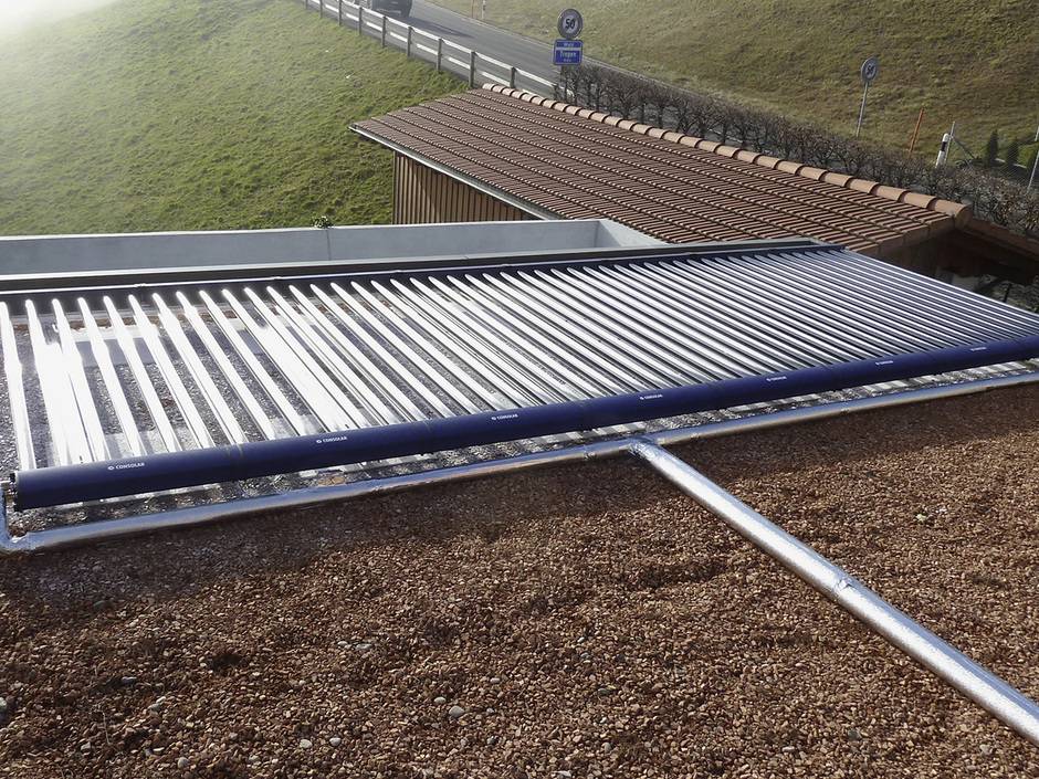 Consolar: Röhrenkollektor Tubo II T für Flachdächer Consolar: Röhrenkollektor Tubo II T für Flachdächer