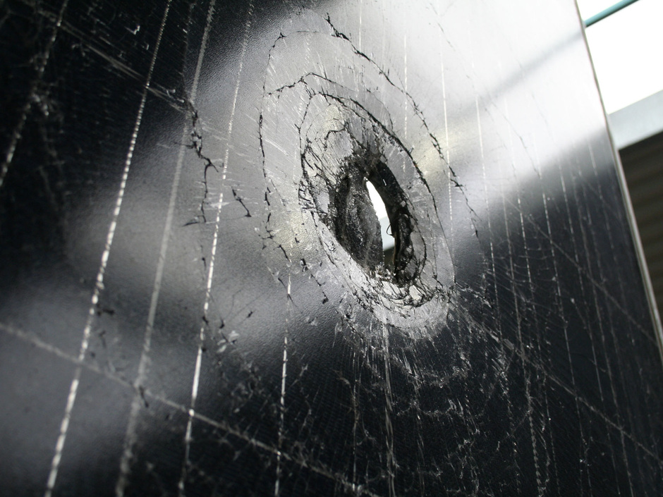 PVER übernimmt Demontage alter und kaputter Module PVER übernimmt Demontage alter und kaputter Module