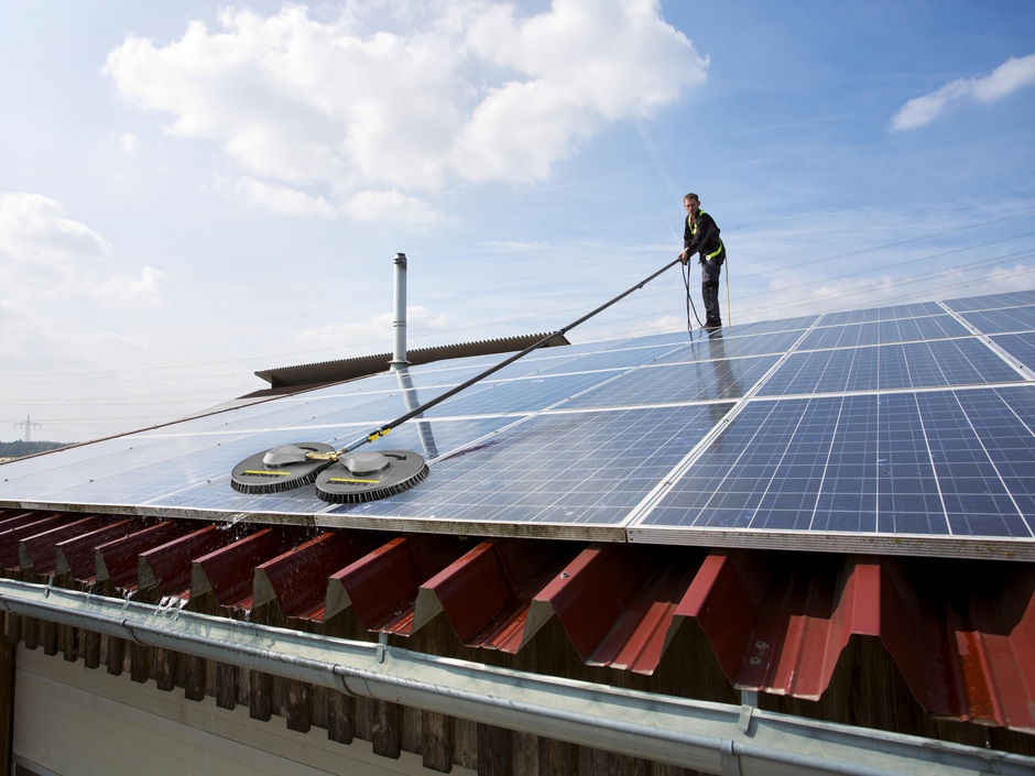 Kärcher: iSolar für die Reinigung von Photovoltaikanlagen