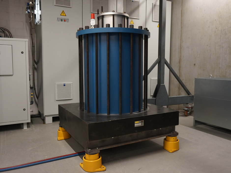 "Wie eine Töpferscheibe" - Entega fördert Schwungmasse-Speicher "Wie eine Töpferscheibe" - Entega fördert Schwungmasse-Speicher