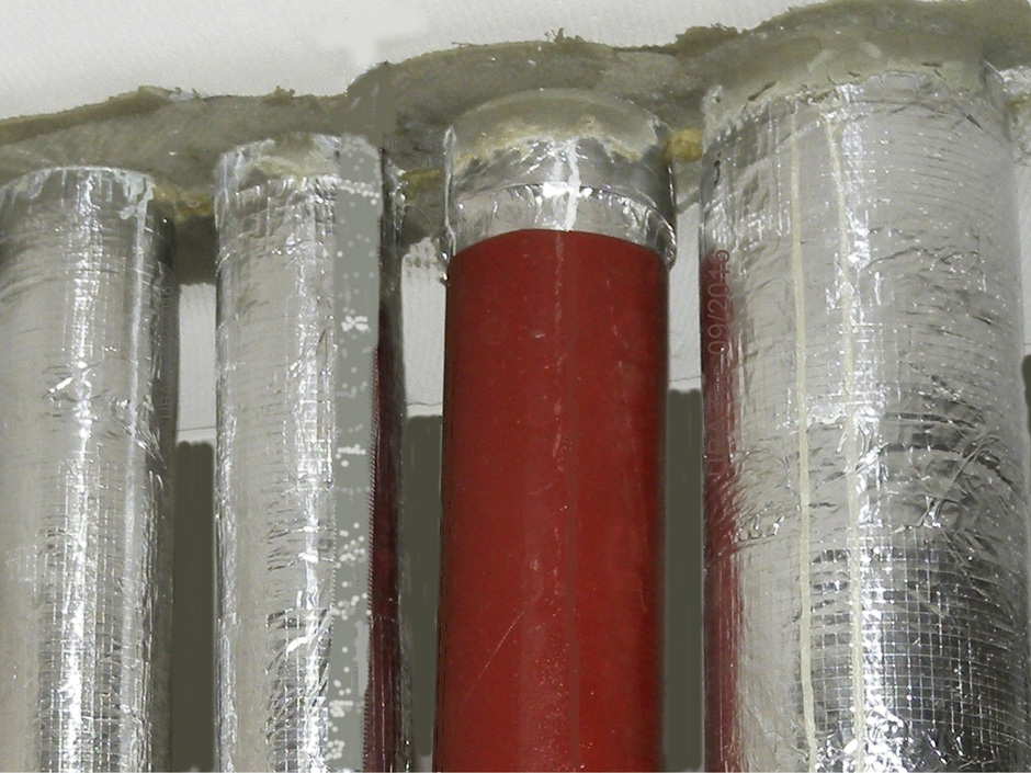 Vorbeugender Brandschutz: Normgerechte Rohrdurchführungen nach MLAR Vorbeugender Brandschutz: Normgerechte Rohrdurchführungen nach MLAR