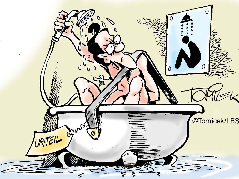 Gerichtsurteil: Duschen nur im Sitzen Gerichtsurteil: Duschen nur im Sitzen