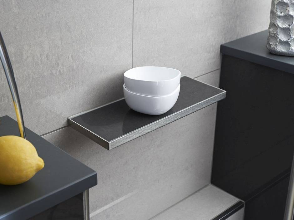 Neue befliesbare Ablagen aus Edelstahl von Dural Neue befliesbare Ablagen aus Edelstahl von Dural