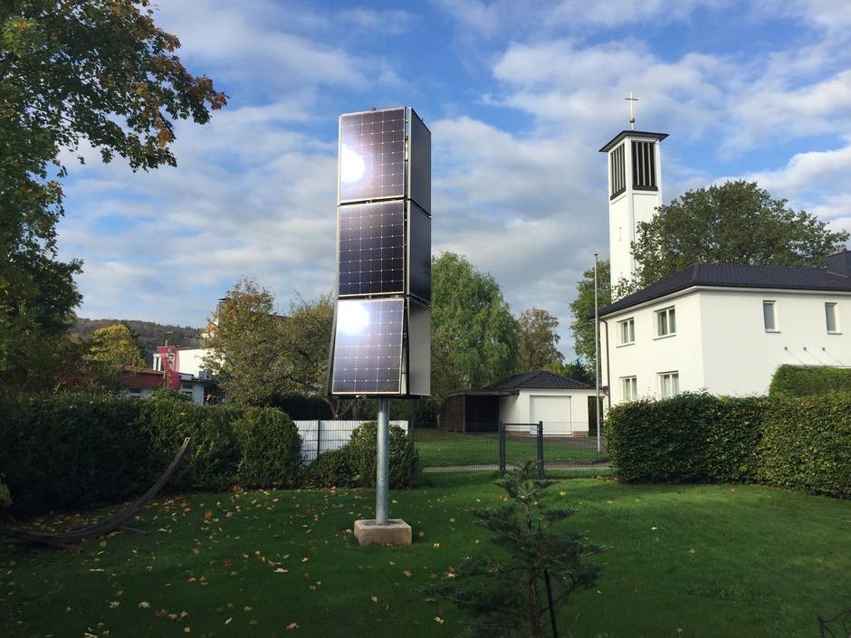 PV bei wenig Platz: Solar-Tower von HKW mit Sharp Solarmodulen PV bei wenig Platz: Solar-Tower von HKW mit Sharp Solarmodulen