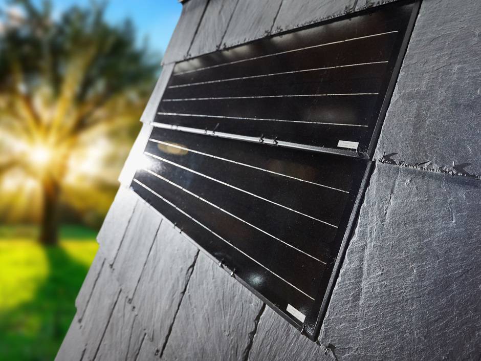 Rathscheck Schiefer: PV-Module im Schieferdach Rathscheck Schiefer: PV-Module im Schieferdach