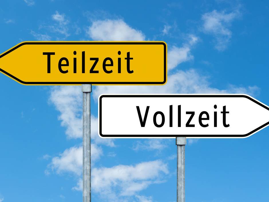 Männer und Frauen wünschen sich oft kürzere Arbeitszeiten Männer und Frauen wünschen sich oft kürzere Arbeitszeiten