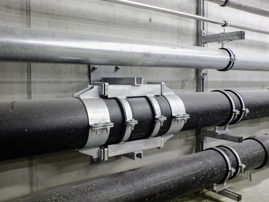 5 Grundregeln für das Platzieren von Festpunkten bei Rohrleitungen 5 Grundregeln für das Platzieren von Festpunkten bei Rohrleitungen