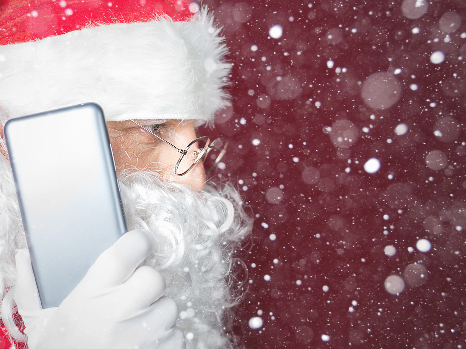 Sieben von zehn Berufstätigen sind über die Feiertage erreichbar Sieben von zehn Berufstätigen sind über die Feiertage erreichbar