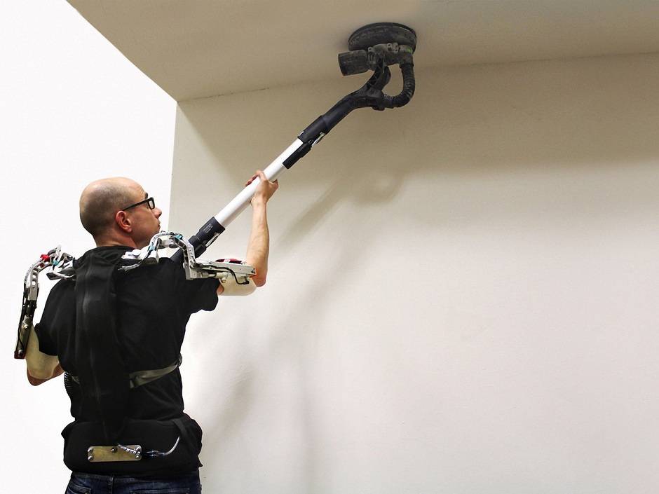 Malerbetriebe: Exoskelette stoßen (noch?) auf wenig Begeisterung Malerbetriebe: Exoskelette stoßen (noch?) auf wenig Begeisterung