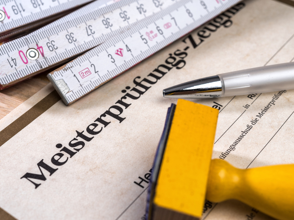 Handwerksberufe im Vergleich: So viel Geld mehr bringt der Meistertitel Handwerksberufe im Vergleich: So viel Geld mehr bringt der Meistertitel