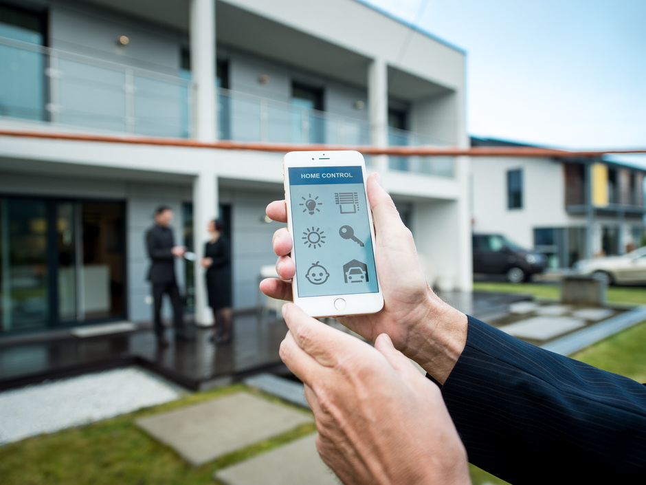 Wie smarte Beleuchtung Produktivität und Wohlbefinden steigert Wie smarte Beleuchtung Produktivität und Wohlbefinden steigert