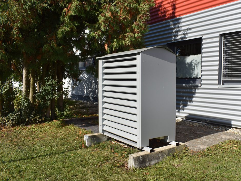 Ratiotherm: Außenverkleidung für Wärmepumpe Max-Air Ratiotherm: Außenverkleidung für Wärmepumpe Max-Air