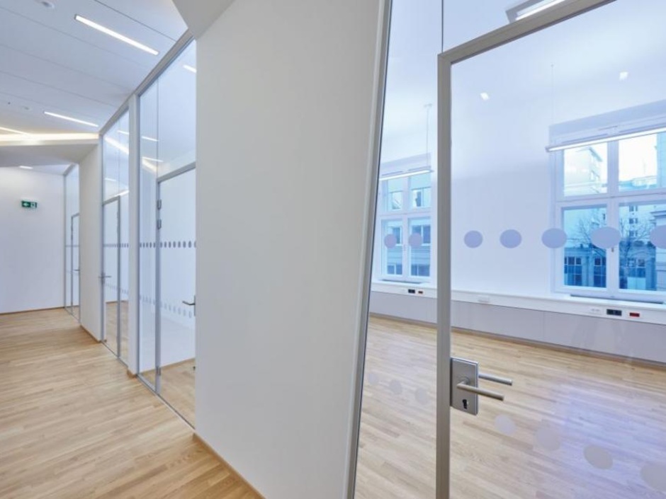 C.R. Laurence: Zargen-Komplettsets für Raumtrennsystem Office C.R. Laurence: Zargen-Komplettsets für Raumtrennsystem Office