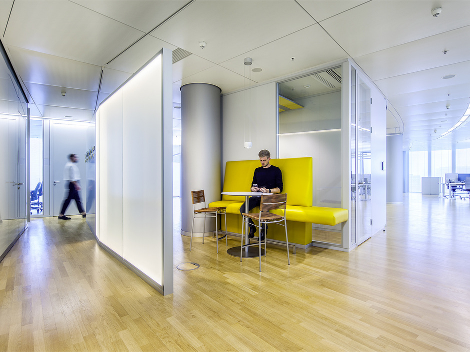 Diese Gestaltungsmöglichkeiten bietet Glas im Innenraum Diese Gestaltungsmöglichkeiten bietet Glas im Innenraum