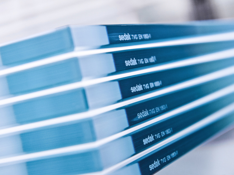 Sedak: Schusssicheres Glas ohne Polycarbonat Sedak: Schusssicheres Glas ohne Polycarbonat