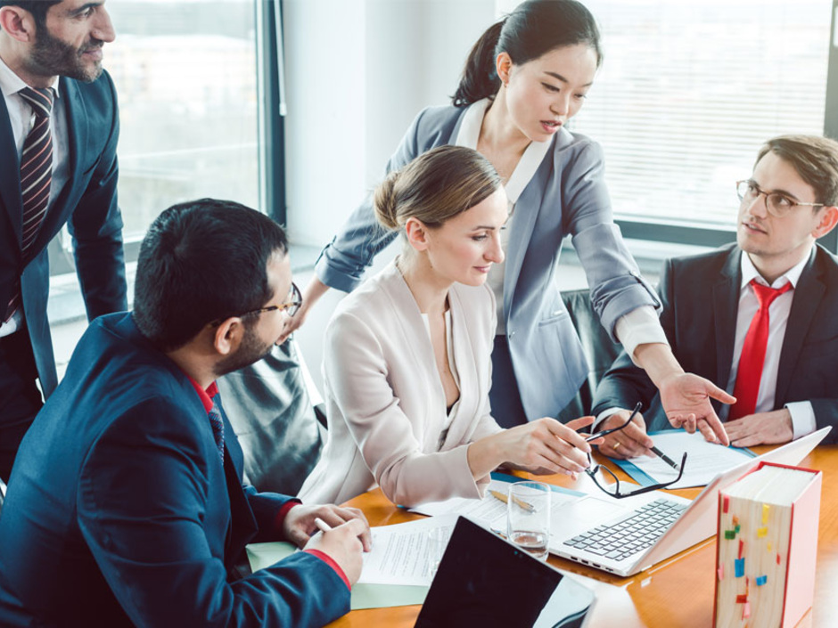 Bewerber bevorzugen Unternehmen, die für Vielfalt stehen Bewerber bevorzugen Unternehmen, die für Vielfalt stehen