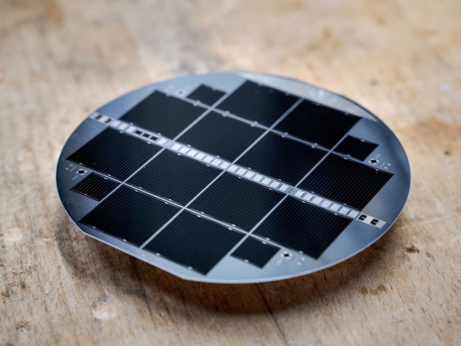 Neuer Solarzellenrekord: Höhere Wirkungsgrade im Tandem Neuer Solarzellenrekord: Höhere Wirkungsgrade im Tandem