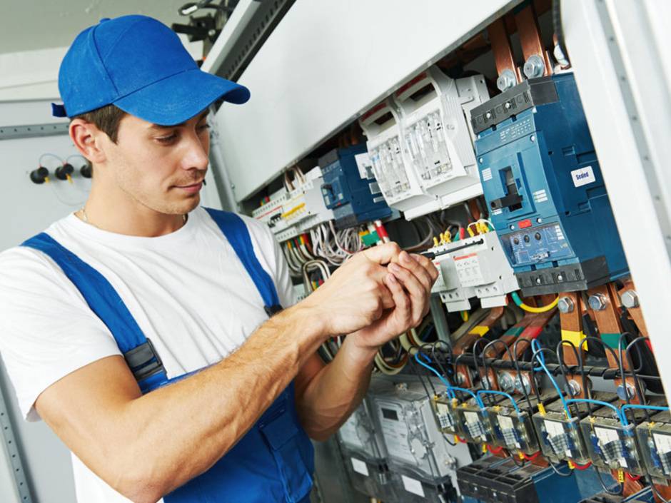 Lieferengpässe: Elektrohandwerken droht Stillstand Lieferengpässe: Elektrohandwerken droht Stillstand