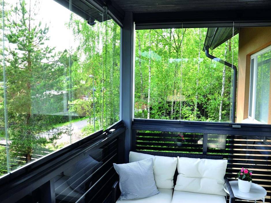 Lumon: Dreh-/Schiebeverglasung für Balkone Lumon: Dreh-/Schiebeverglasung für Balkone