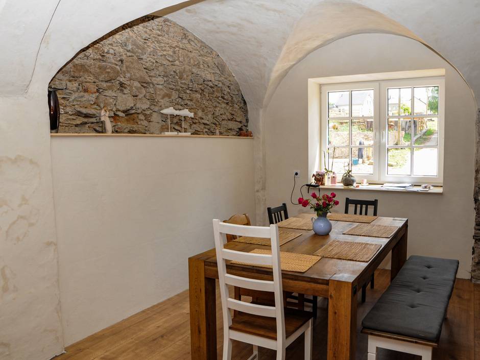 Über 400 Jahre altes Gehöft wird Niedrigenergie-Haus Über 400 Jahre altes Gehöft wird Niedrigenergie-Haus