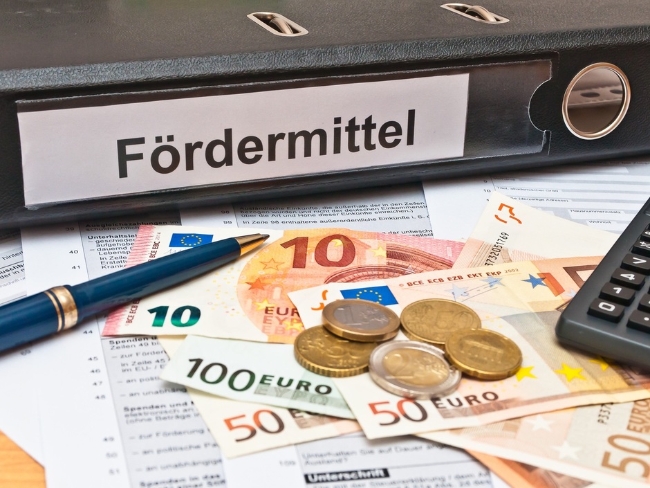 Webinar "BEGeistern" mit Update zu BEG Neubau und Komplettsanierung Webinar "BEGeistern" mit Update zu BEG Neubau und Komplettsanierung