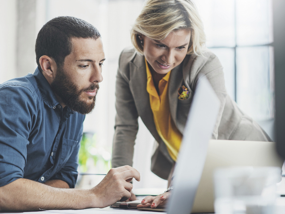 Zwischen Beschäftigungsarten abwägen: Arbeitsverhältnisse im Familienbetrieb klären
