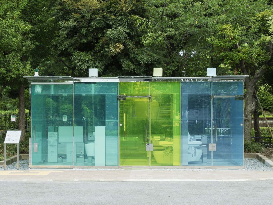 öffentliches Toilettenhaus in Tokio