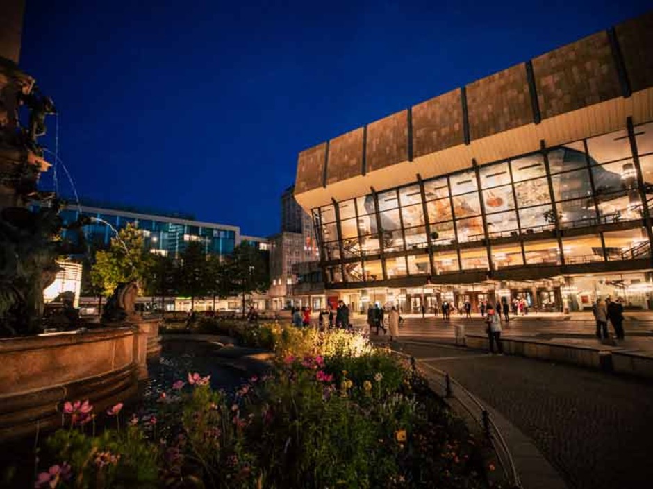 Gewandhaus Leipzig mit Planitherm XN Diamant Fassadenglas von Saint-Gobain