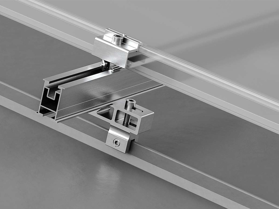 Solarbefestigungssystem Plus und Zebra von Würth