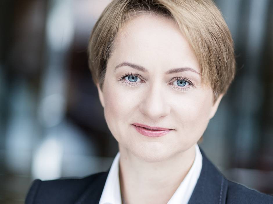 Teresa Olszewska wird Geschäftsführerin von SD Worx SAP Solutions Teresa Olszewska wird Geschäftsführerin von SD Worx SAP Solutions