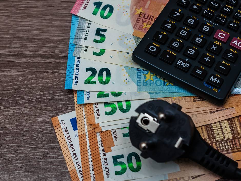 Preissturz an der Strombörse: April bringt günstige Börsenstrompreise Preissturz an der Strombörse: April bringt günstige Börsenstrompreise