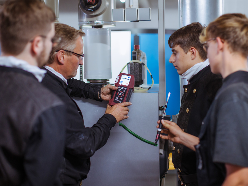 Azubis im Schornsteinfegerhandwerk