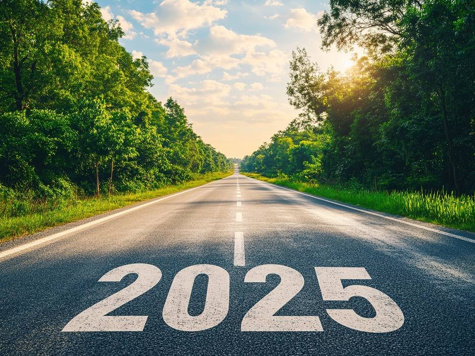 Elektromobilität und Ladeinfrastruktur: Das ändert sich 2025 Elektromobilität und Ladeinfrastruktur: Das ändert sich 2025