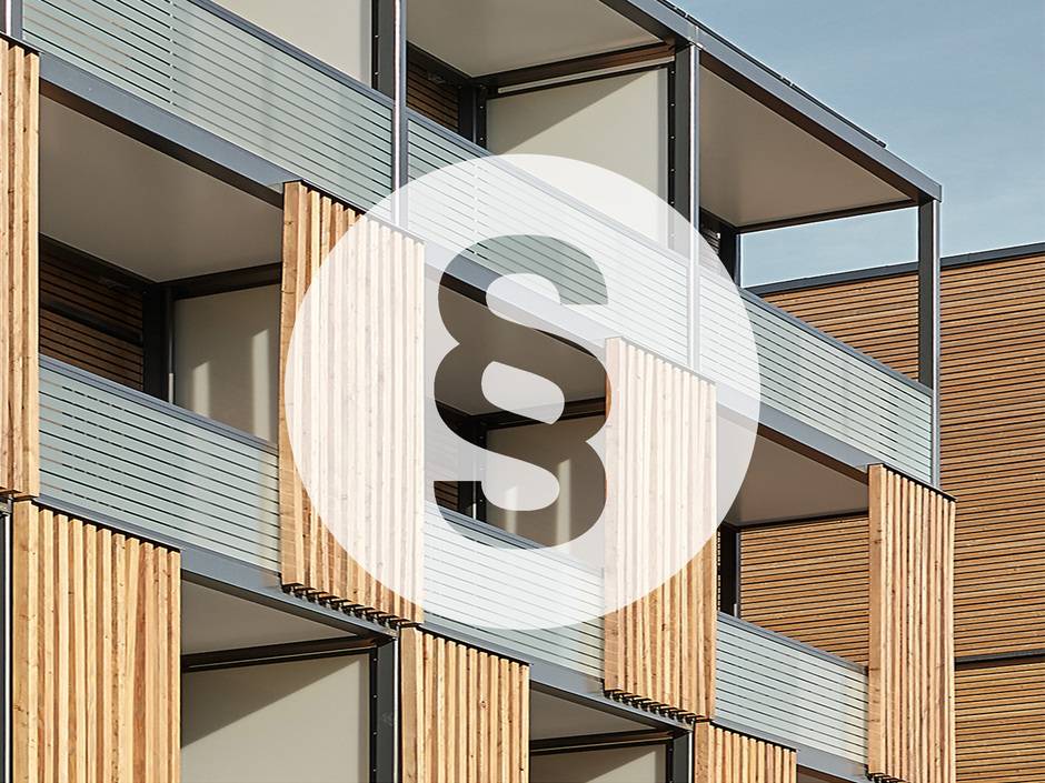 Der Holzbauweise stehen in Deutschland noch immer regulatorische Hürden entgegen, insbesondere beim Bau mehrgeschossiger Gebäude. Die Arbeitsgruppe Bauen der Charta für Holz 2.0 gibt Empfehlungen für diskriminierungsfreie Regelwerke.