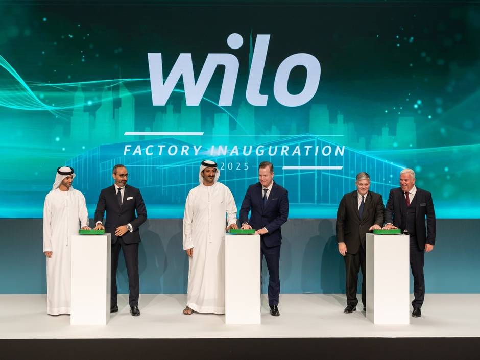 Mit einem symbolischen Knopfdruck wurde die Werkserweiterung in Dubai offiziell eröffnet.
