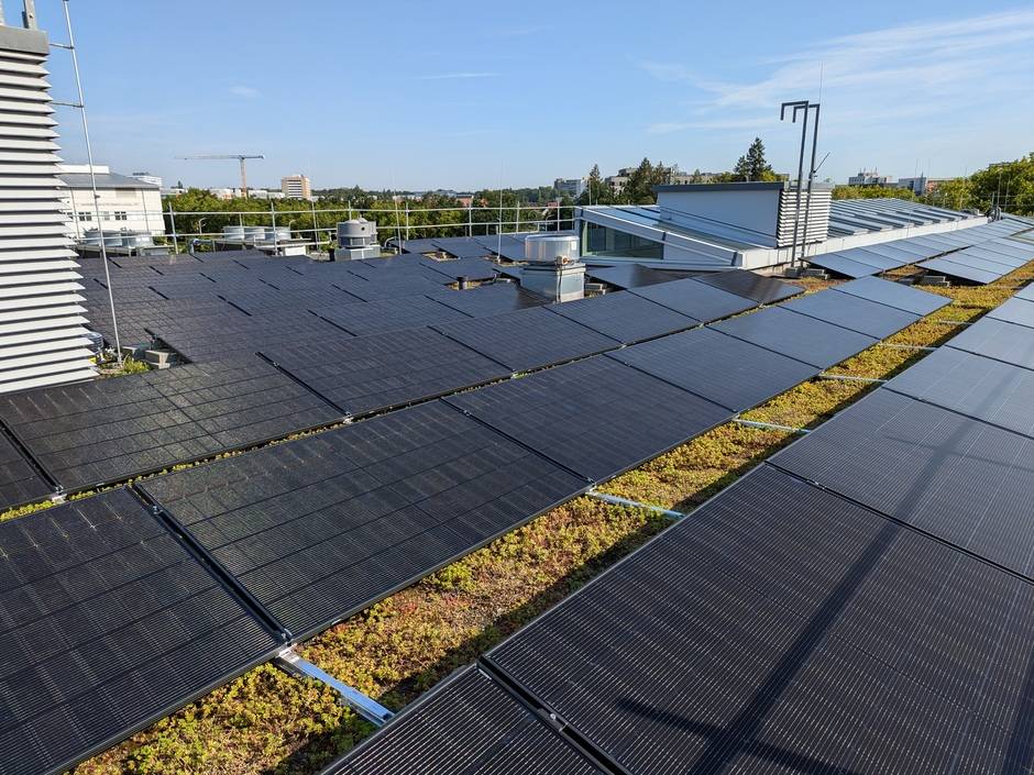 Ein neues Online-Tool zur besseren Lastgang-Deckung von gewerblichen Photovoltaikanlagen in Sachsen-Anhalt wurde vom Fraunhofer CSP entwickelt.