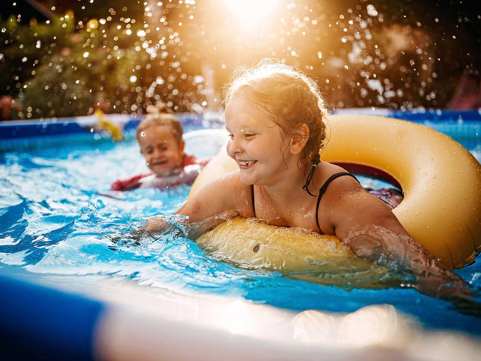 Swimmingpool im Garten