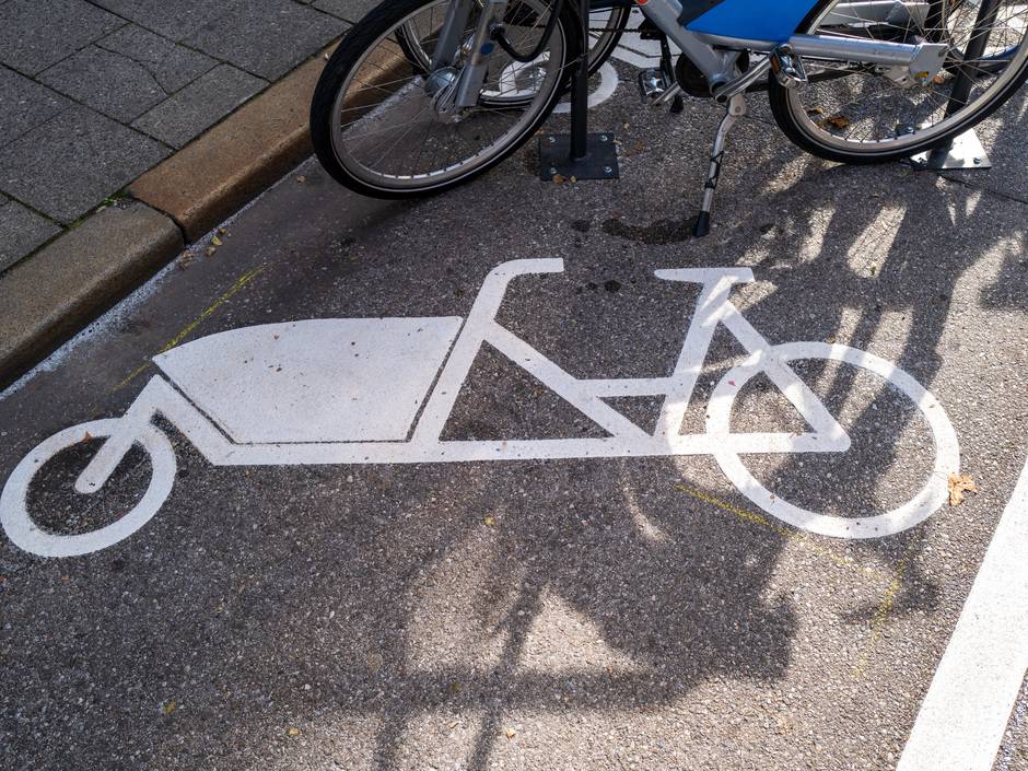 Unternehmen setzen verstärkt auf E-Lastenräder: 10.000 geförderte Räder in Betrieb Unternehmen setzen verstärkt auf E-Lastenräder: 10.000 geförderte Räder in Betrieb