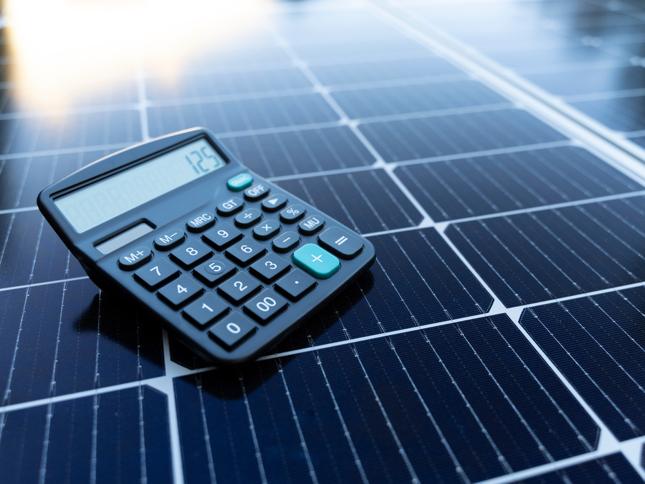 Verlockend hoch? Solarstrom-Autarkiegrade bestimmen heute den PV-Kaufentscheid Verlockend hoch? Solarstrom-Autarkiegrade bestimmen heute den PV-Kaufentscheid