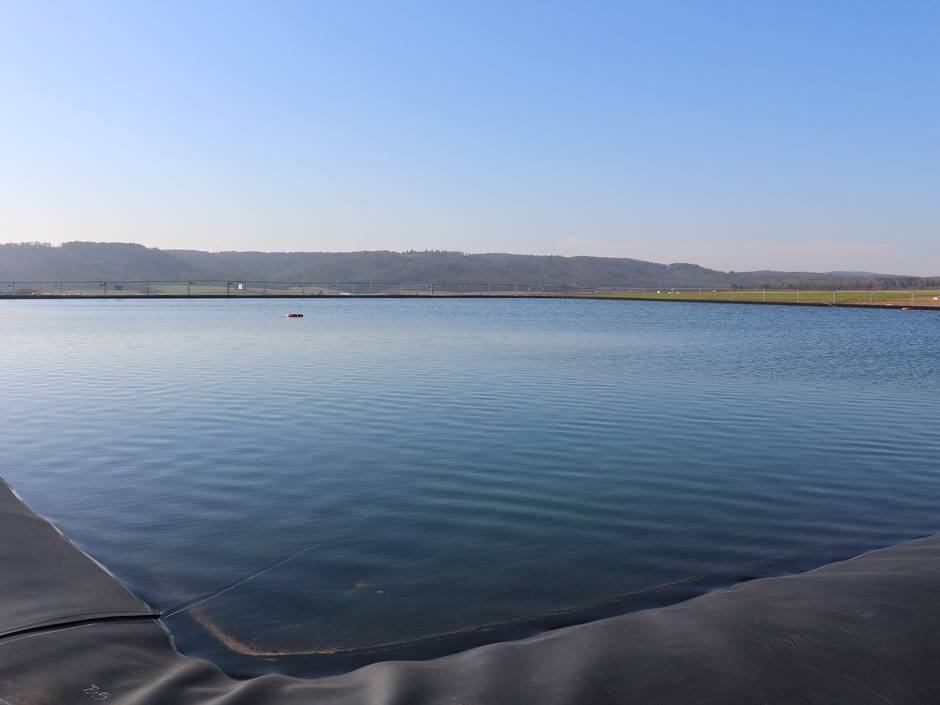 Bracht Erdwasserbecken Wärmespeicher