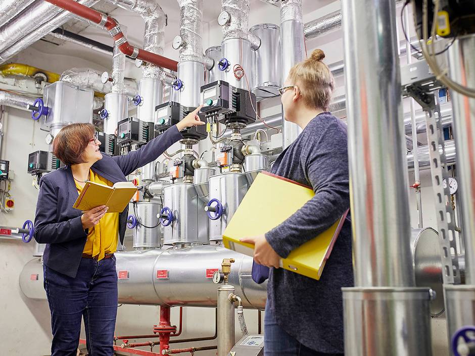 Woran es beim Contracting hakt: „Das größte Problem ist das fehlende Wissen“ Woran es beim Contracting hakt: „Das größte Problem ist das fehlende Wissen“