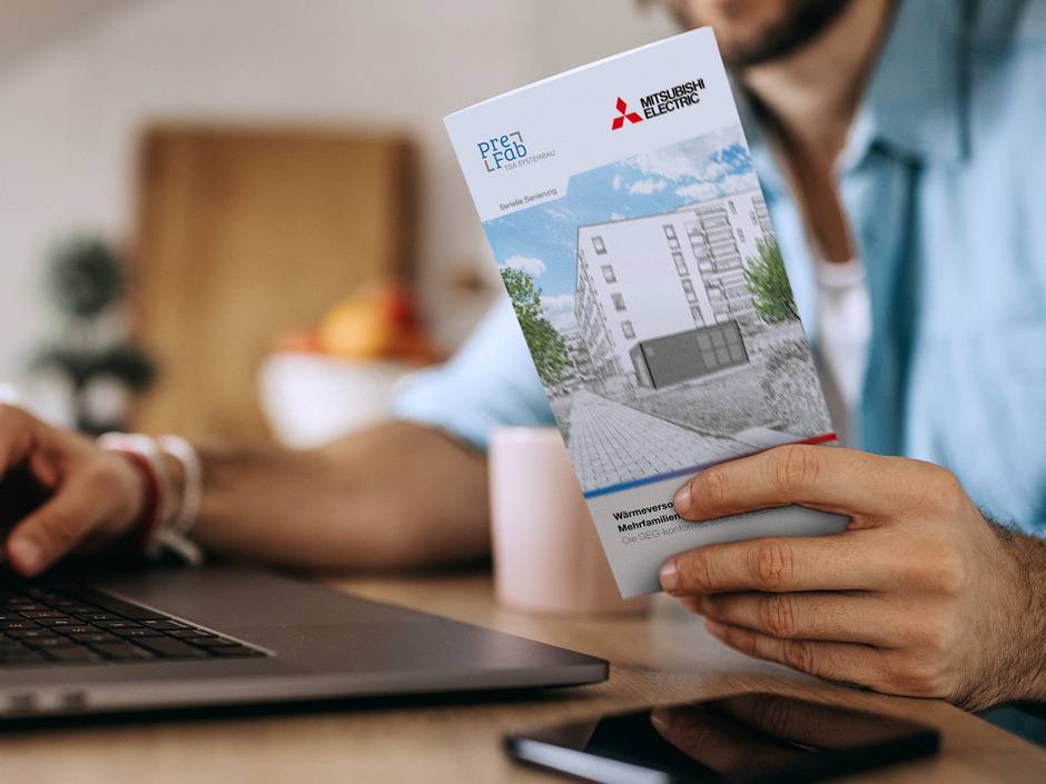 Externe Wärmepumpen-Heizzentrale für serielle Sanierung von Mehrfamilienhäusern